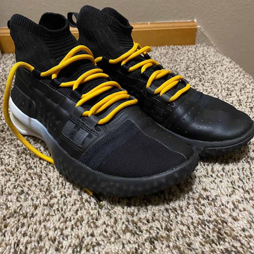 UA Project Rock 1 Shoes Size 8